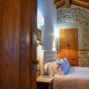Escapada Romántica con Paseo a Caballo a Casa Perfeuto María (A Coruña)