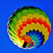 Escapada Romántica en Aqua Luna Spa y Vuelo en Globo con Fotos y Almuerzo para dos (León)