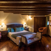 Escapada con Cena Estrella Michelin en Hotel Restaurante Villa Retiro 5* (Xerta, Tarragona)
