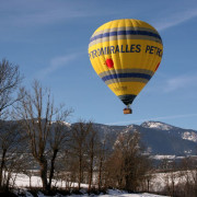 Escapada con Cena en Montsonís Medieval Resort y Vuelo en Globo para dos con Fotos (Lleida)