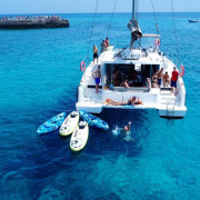 Oby Luxury: Excursión en Catamarán Solo para Adultos con Comida, Bebidas, Stand Up Paddle, Kayak y Snorkel (Fuerteventura, Las Palmas)