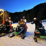 Excursión Nocturna Privada en Moto de Nieve Biplaza - 2 motos de nieve (Encamp, Andorra)