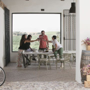 Visita a la Bodega con Cata de Vinos, Tapa de Queso y Almendras para dos en Finca Antigua (Los Hinojosos, Cuenca)