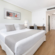 Escapada con Cena en Alexandre Hotel Frontair Congress 4* (Sant Boi, Barcelona)