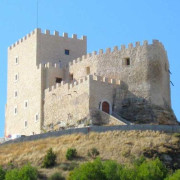 Escapada con Visita a Bodega en Castillo de Curiel 4* (Valladolid)