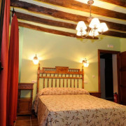 Escapada de 2 Noches en Hotel Rural Las Ollerías (Deza, Soria)