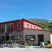 Escapada de 2 Noches con Desayuno en Hotel Rural Valle Agadón (Monsagro, Salamanca)