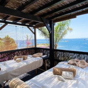 Masaje en Pareja con Cóctel y Cena o Comida para dos en Hotel Vistabella 5* (Roses, Girona)