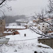 Escapada Rural con Desayuno en Hostería la Barbacana (Tramacastiel, Teruel)