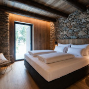 Escapada con Desayuno y Pack Romántico en Junior Suite en Les Pardines 1819 Mountain Suites & SPA (Encamp, Andorra)