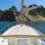 Paseo Privado en Llaüt con Opción a Aperitivo y Bebidas o Comida para dos (Calella de Palafrugell, Girona)