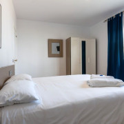 Escapada en Hotel Playa Las Sinas con Mariscada de 1 Metro y Albariquiño para dos (Vilanova de Arousa, Pontevedra)