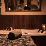 Masaje para dos en Cabina VIP con Cócteles y Jacuzzi Privado en Ananda Spa (Barcelona)