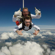 Salto Tándem de 4000 metros con Fotos o Vídeos (Lasclaveries, Francia)