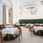 Mesa para dos: Comida o Cena para dos personas en Parador de Lleida (Lleida)