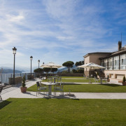 Escapada con Desayuno y Comida o Cena para dos personas en Parador de Ribadeo (Lugo)