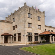 Escapada con Desayuno y Comida o Cena para dos personas en Parador de Verín (Ourense)