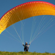 Vuelo Panorámico en Parapente desde los Altos de la Sierra (Segovia)