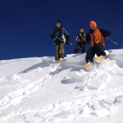 Ruta con Raquetas de Nieve, Construcción de Iglús y Trineo en Sierra Nevada (Granada)