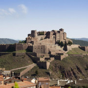 Mesa para dos: Comida o Cena para dos personas en Parador de Cardona (Barcelona)