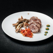 Mesa para dos: Comida o Cena para dos personas en Parador de Gredos (Ávila)