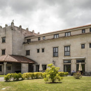 Mesa para dos: Comida o Cena para dos personas en Parador de Tui (Pontevedra)