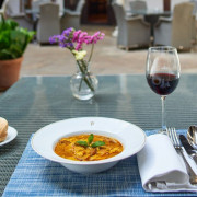 Mesa para dos: Comida o Cena para dos personas en Parador de Úbeda (Jaén)