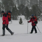 Ruta con Raquetas de Nieve por el Estany de Sant Maurici (Lleida)