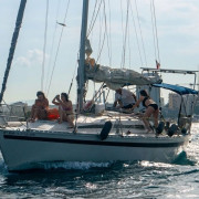 Salida Privada en Barco por el Skyline de Barcelona (Badalona, Barcelona)