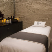 Circuito de Aguas y Relaxing Massage en Signature Spa del Hotel Yurbban Passage 4* (Barcelona)