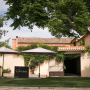Visita a la Bodega Giró Ribot con Degustación y Circuito Spa para dos en Hotel MiM Sitges 4* (Barcelona)