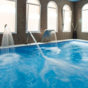 Spa con Masaje y Comida o Cena para dos en Restaurante Delicius del Balneari Vichy Catalán (Girona)
