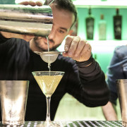 Taller de Coctelería: Cócteles Afrodisíacos en Las Vermudas University (Barcelona)
