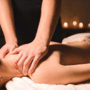 Tratamiento Corporal: Exfoliante Corporal y Masaje Hidratante en Ananda Spa (Barcelona)