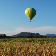 Viaje en Globo con Fotos y Cava (Vic, Barcelona)