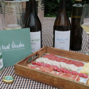Paseo por los Viñedos con Desayuno de Payés y Cata de 3 Vinos en Mulet Viticultors (Santa Fe del Penedès, Barcelona)