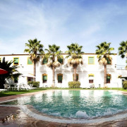 Visita a Bodega con Cata de Vinos y Escapada Romántica en Hotel 4* con Spa y Cena (Badajoz)