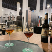Visita Guiada a Bodega Cayetano del Pino con Cata de Vinos para dos (Jerez de la Frontera, Cádiz)