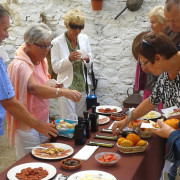 Visita a Oleícola San Francisco con Degustación de Aceites de Oliva Virgen Extra “Esencial Olive” para dos (Jaén)