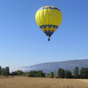 Vuelo en Globo Romántico para dos con Almuerzo y Cava (Plentzia, Vizcaya)