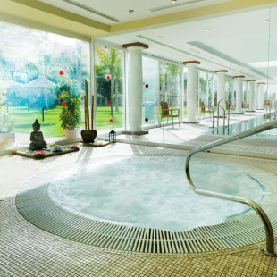 Circuito Spa y Acceso a la Piscina Climatizada para dos en Spa del Hotel Monarque Fuengirola Park 4* (Fuengirola, Málaga)