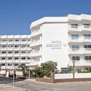 Escapada en Hotel Bernat II 4* Superior con Spa y Cena (Calella, Barcelona)