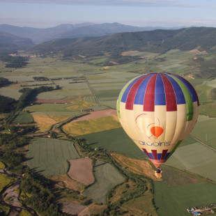 Paseo en Globo con Almuerzo y Cava Riojano (La Rioja)