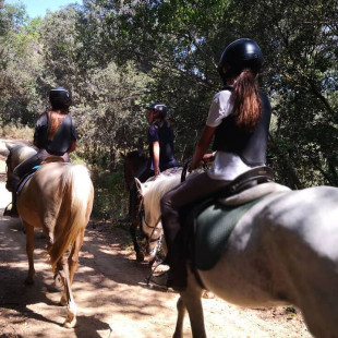 Ruta a Caballo y Visita a la Granja (Castellar del Vallès, Barcelona)