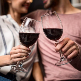 Visita a Bodegas Jesús Díaz e Hijos con Cata de 3 Vinos para dos (Colmenar de Oreja, Madrid)