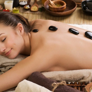 Massage aux Huiles et Pierres Chaudes au Bzen Thai Spa (Paris, Île-de-France - 75)