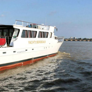 Croisière commentée sur la Garonne  avec Dégustation de Vins pour deux (Saint-Michel-de-Fronsac, Gironde - 33)