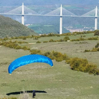 Baptême de Parapente en Biplace : Vol Ascendances (Millau, Aveyron - 12)