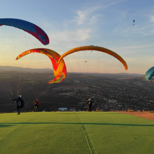 Baptême de Parapente en Biplace : Vol Ascendances (Millau, Aveyron - 12)