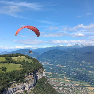 Baptême de Parapente “Évasion” sur le Plateau des Petites Roches (Saint-Hilaire-du-Touvet, Isère - 38)